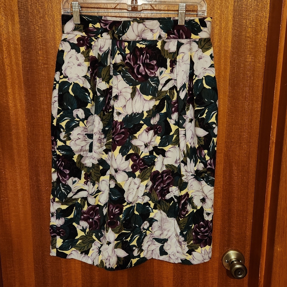 Evan Picone Petite Vintage Floral Skirt Size 12 With Pockets